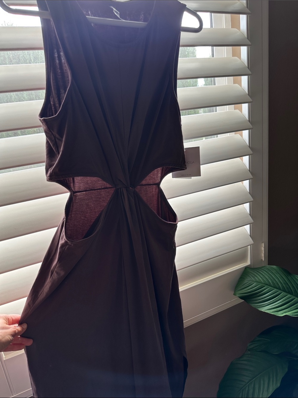 Women’s Cutout Twist Midi Dress - chocolate brown